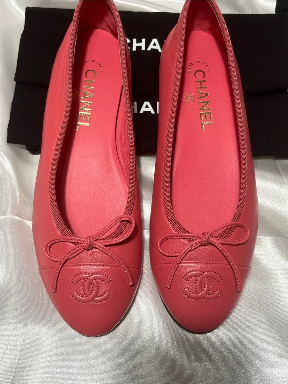 CHANEL Coral Pink Leather Ballet Flats with CC Medallion